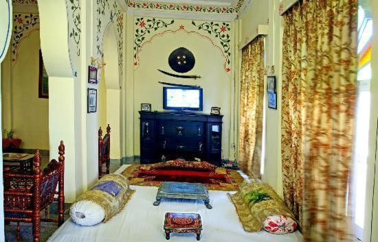 V Resorts Jhalamand Garh Jodhpur Jodhpur  Bagian luar foto
