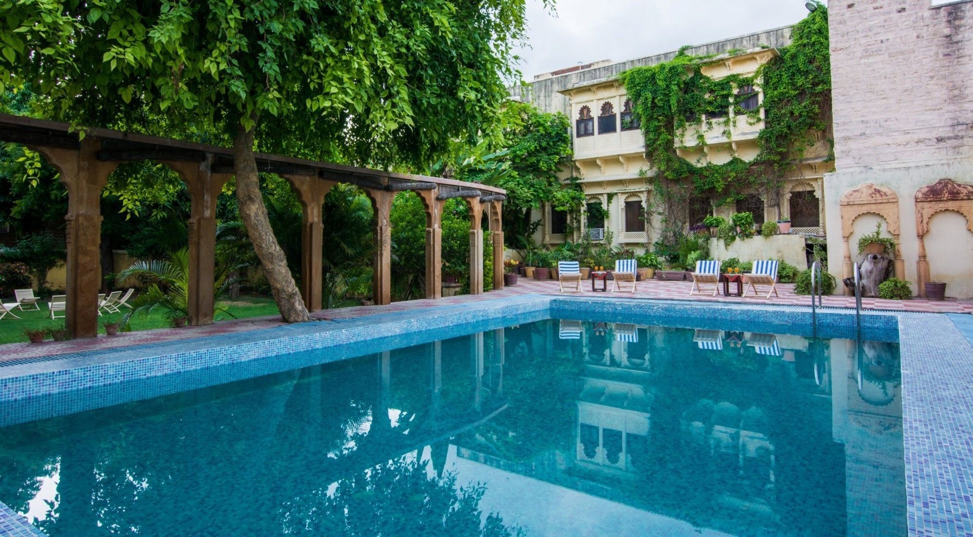 V Resorts Jhalamand Garh Jodhpur Jodhpur  Bagian luar foto